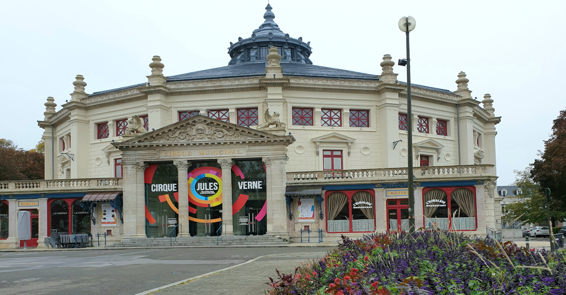 Le Cirque Jules Verne